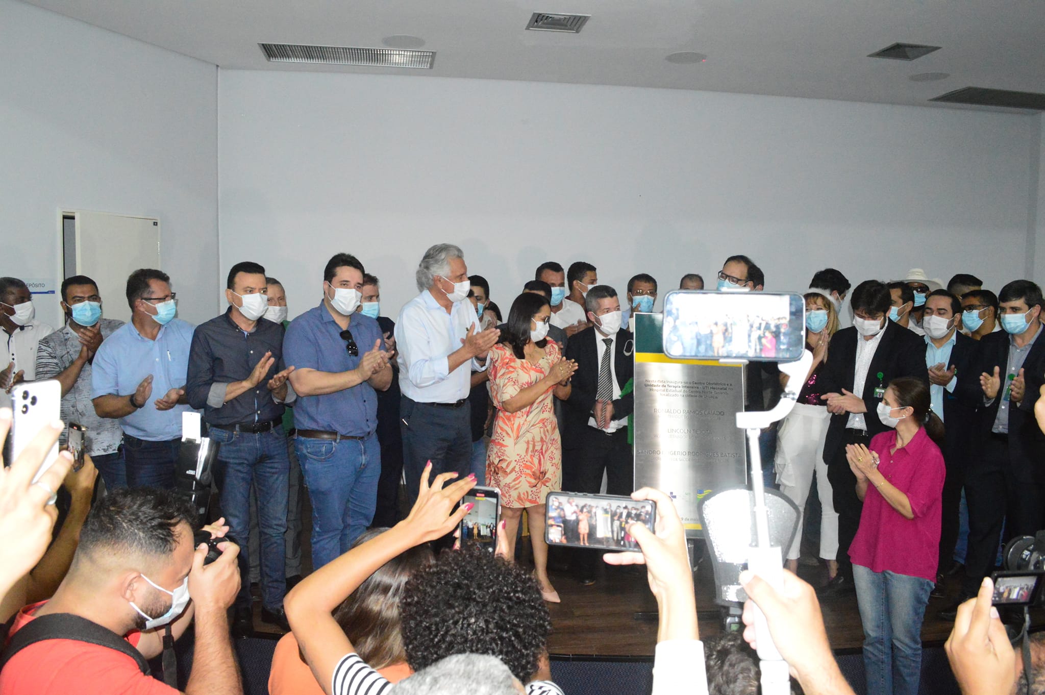 Câmara de Campinorte se faz presente em inauguração de novas instalações do Hospital Regional